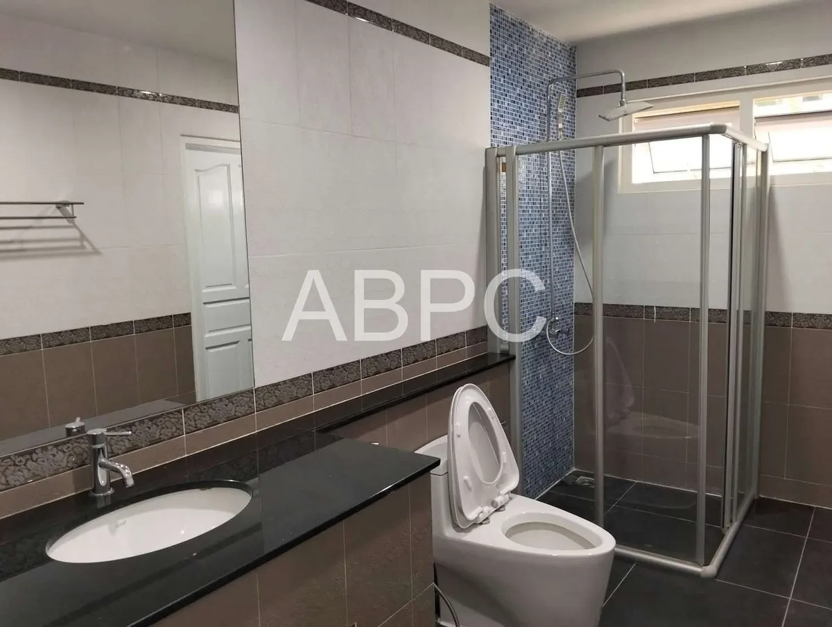Pool Volls House for rent 3 Bedrooms 4 Bathrooms in East Pattaya photo 9