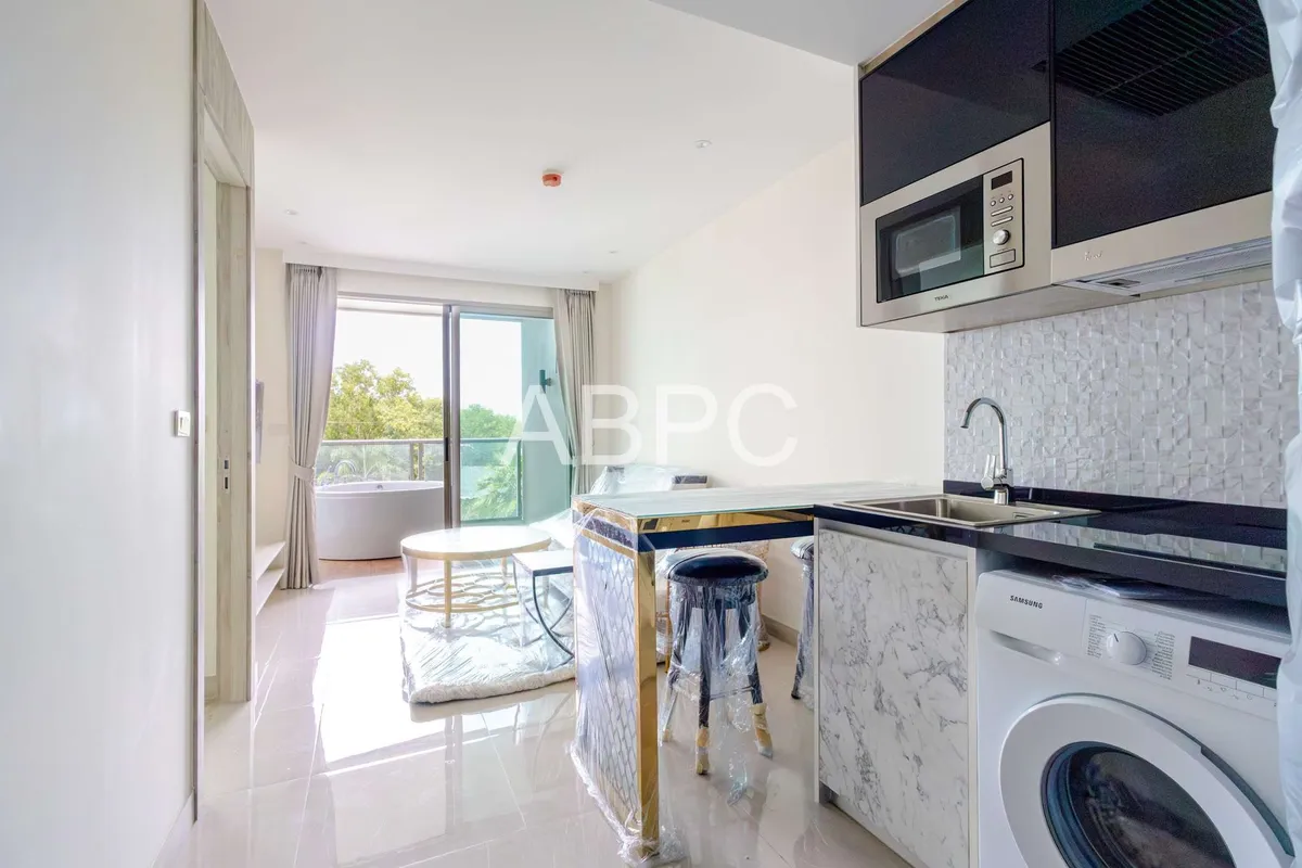 1 Bedroom Condo For Sale IN Najomtien photo 5