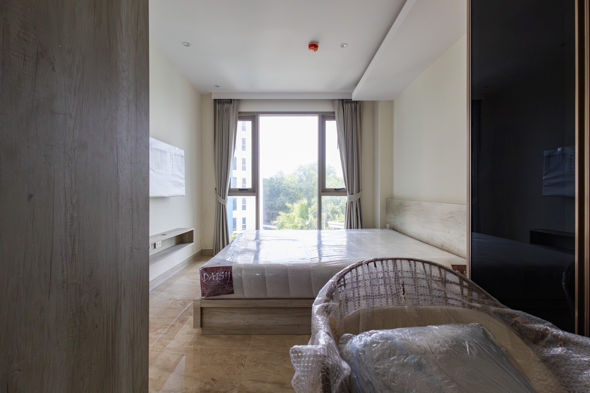 One Bedroom Condo For Sale in Najomtien photo 12