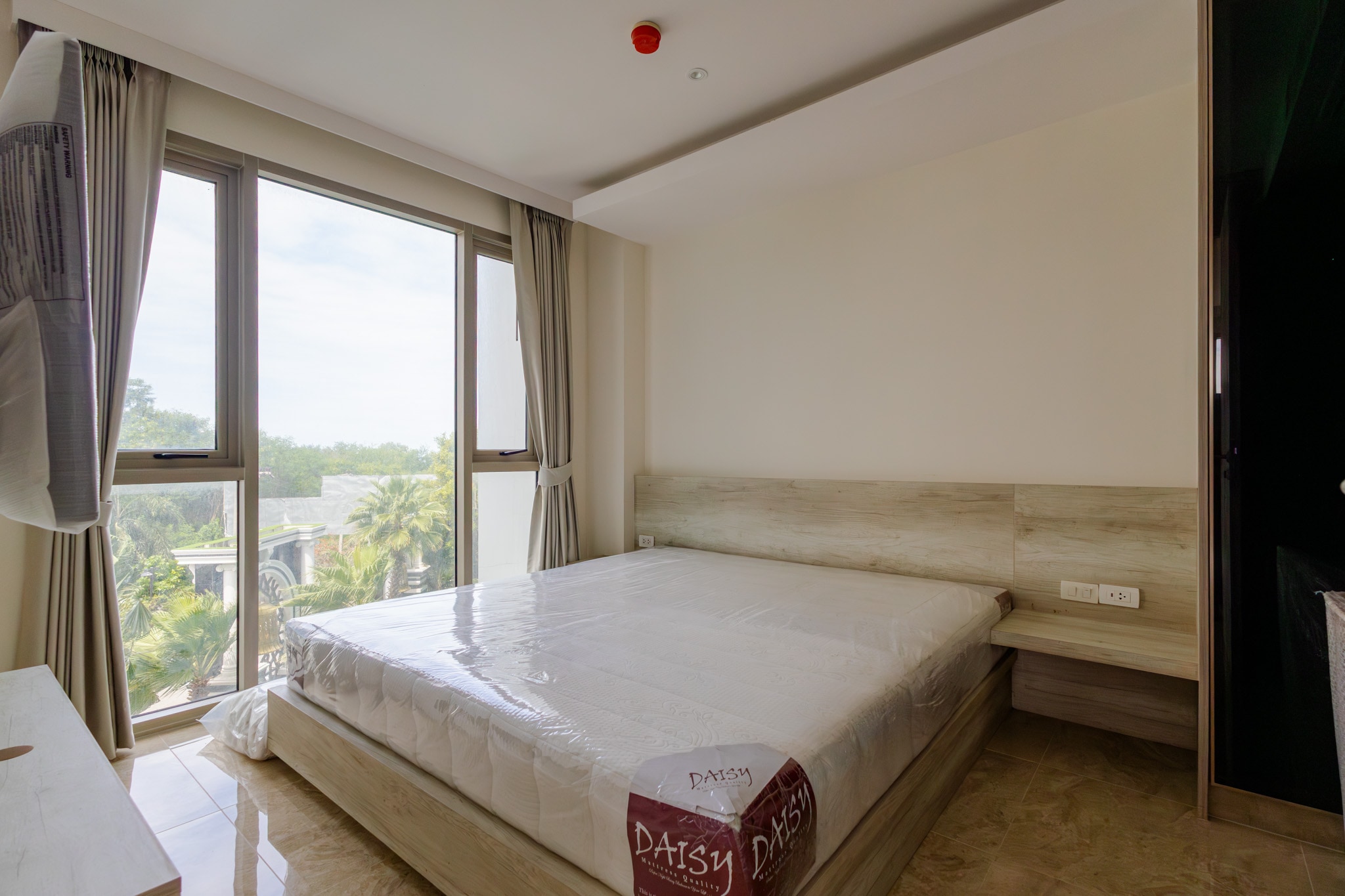 One Bedroom Condo For Sale in Najomtien photo 15