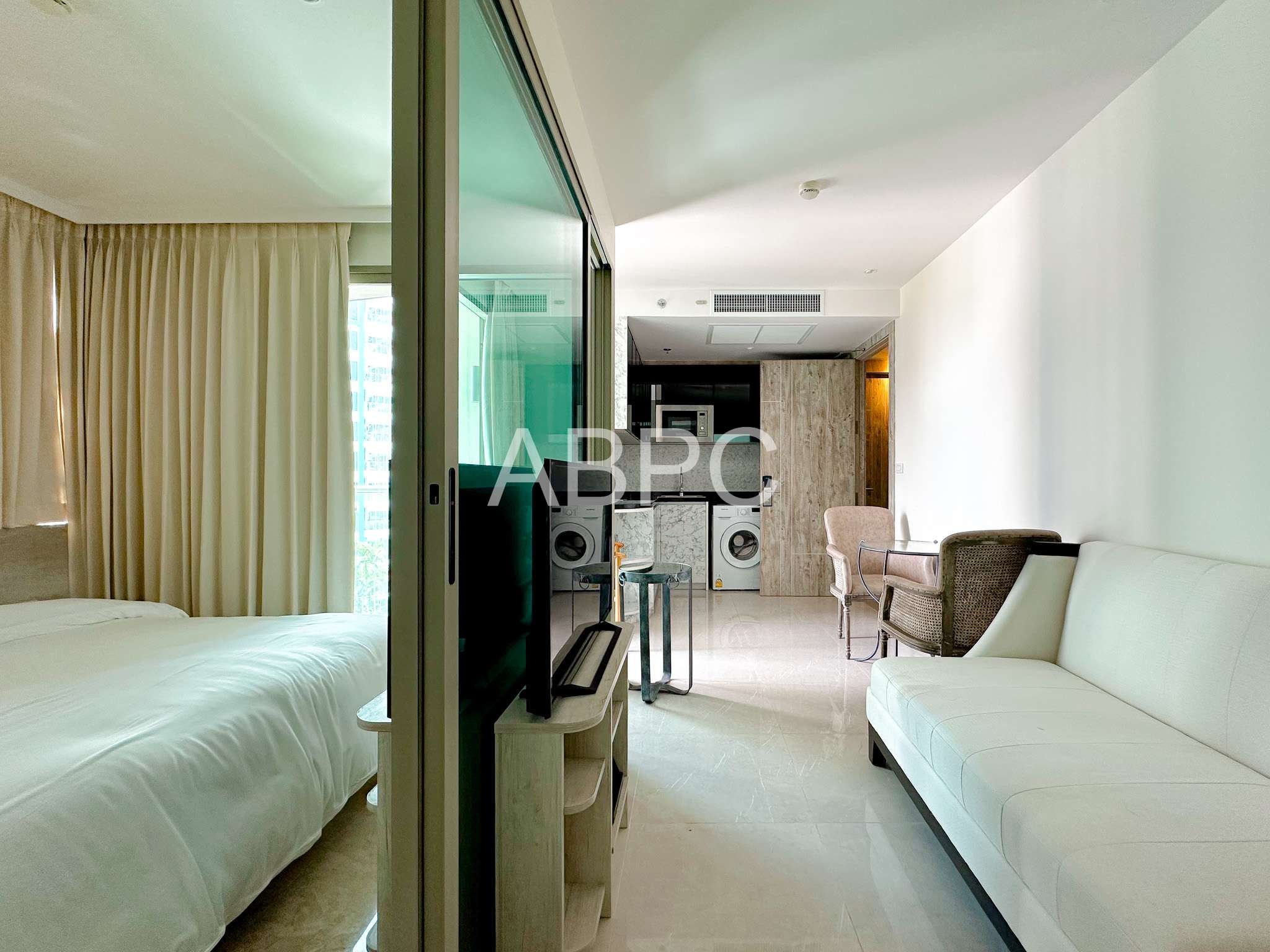 One Bedroom Condo For Sale In Riviera Monaco- Finance available photo 4