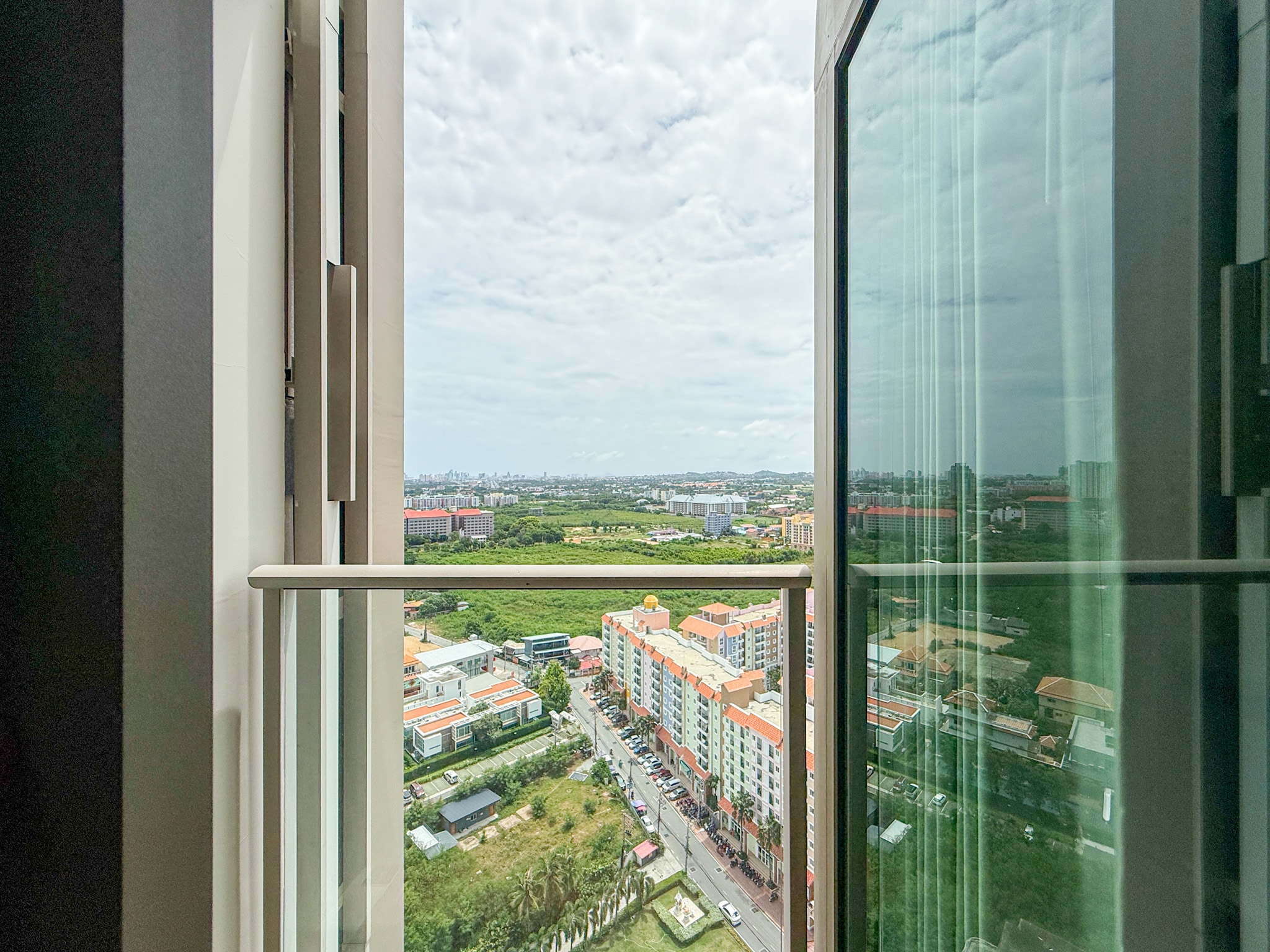 City View Condo For Sale In Na Jomtien Finance Available photo 11