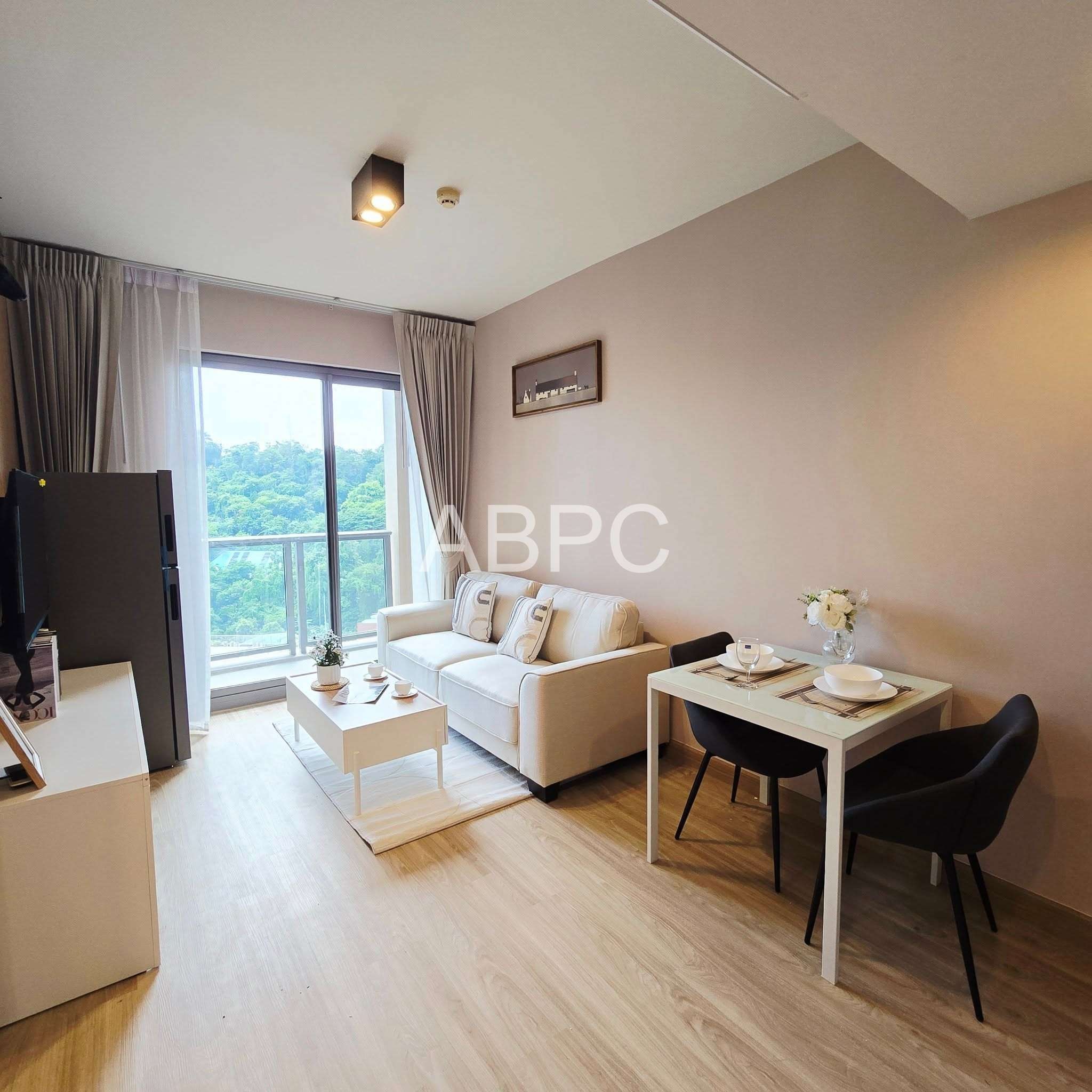 Beautiful 1 bedroom 1 bathroom in South Pattaya for Sale photo 3