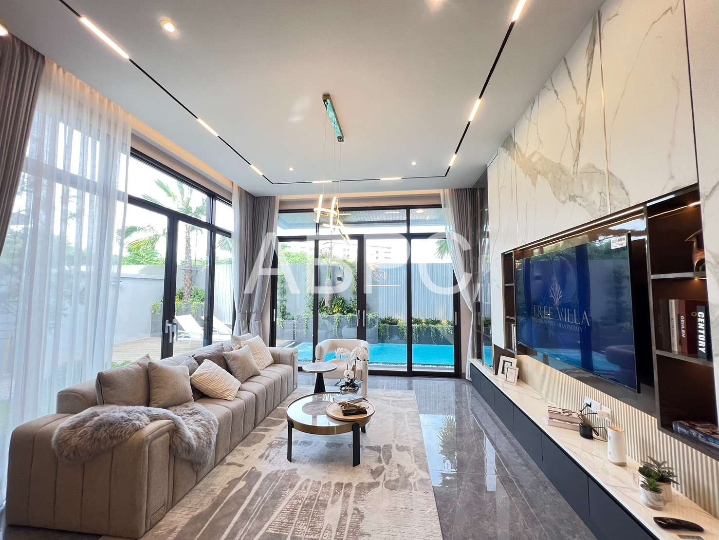 Luxury Pool Villa 4 Bed 5 Bath in Jomtien photo 14