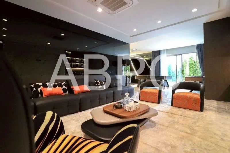 Luxury Pool Villa 6 bedrooms 9 bathrooms in Jomtien for Sale photo 7