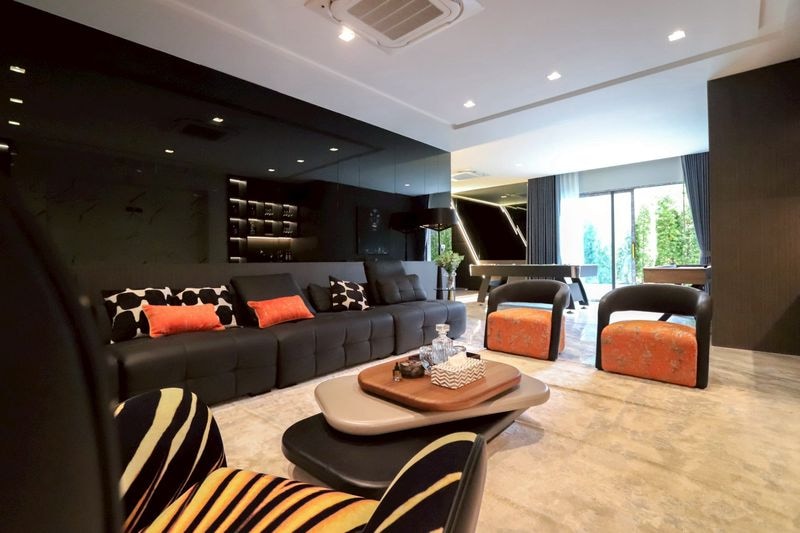 Luxury Pool Villa 6 bedrooms 9 bathrooms in Jomtien for Sale photo 23