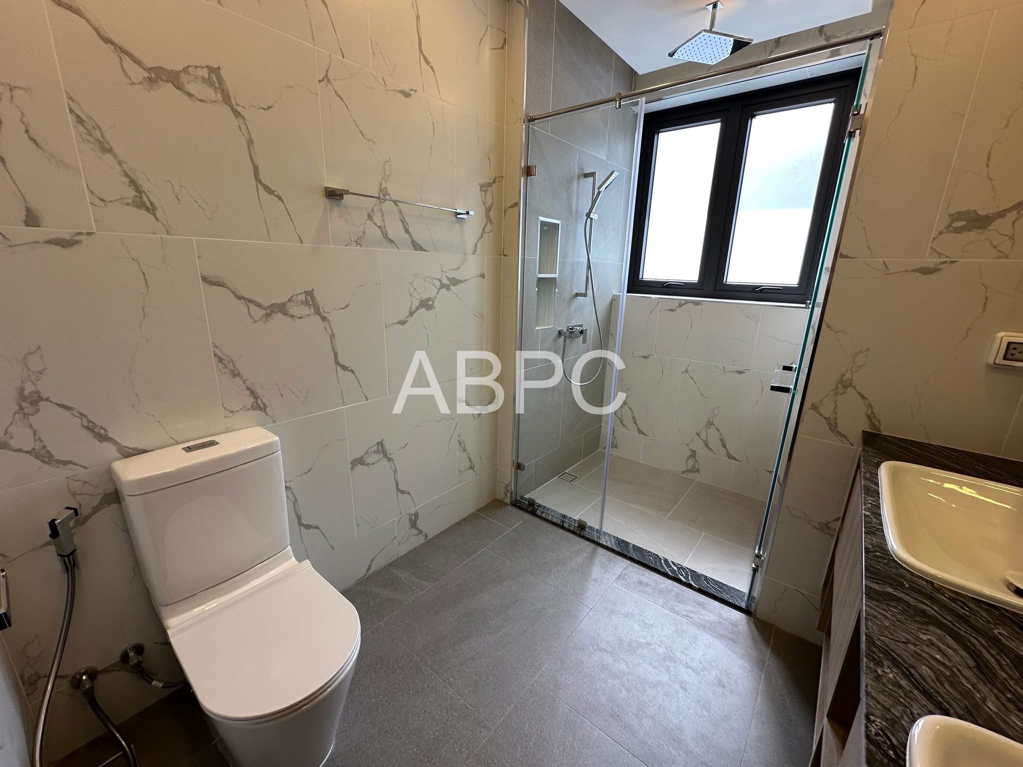 4 bedrooms 5 bathrooms Zensiri Midtown photo 22