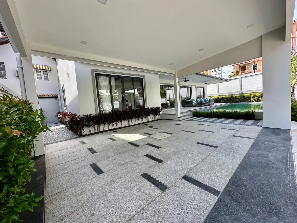4 bedrooms 5 bathrooms Zensiri Midtown photo 24