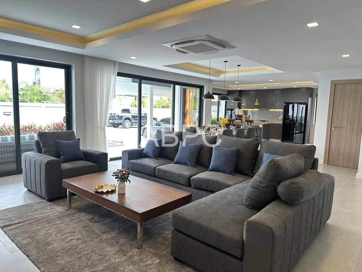 4 bedrooms 5 bathrooms Zensiri Midtown photo 8