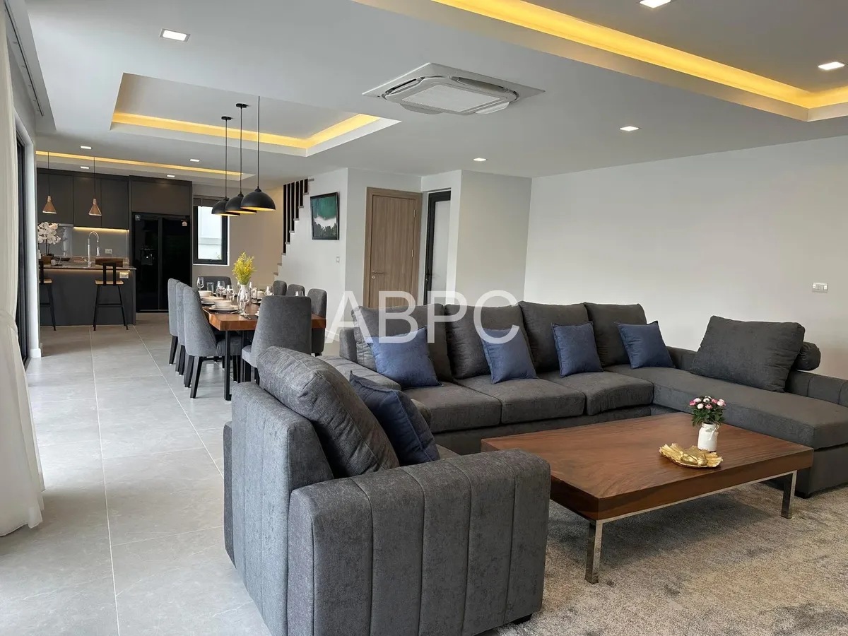4 bedrooms 5 bathrooms Zensiri Midtown photo 9