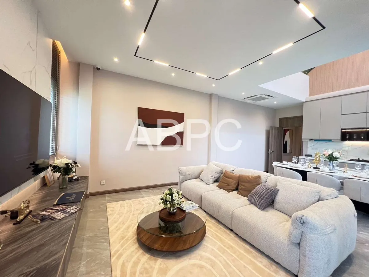 Luxyry Pool villa 4Th Floor 4 Bedrooms 5 Bathrooms in Jomtien photo 7
