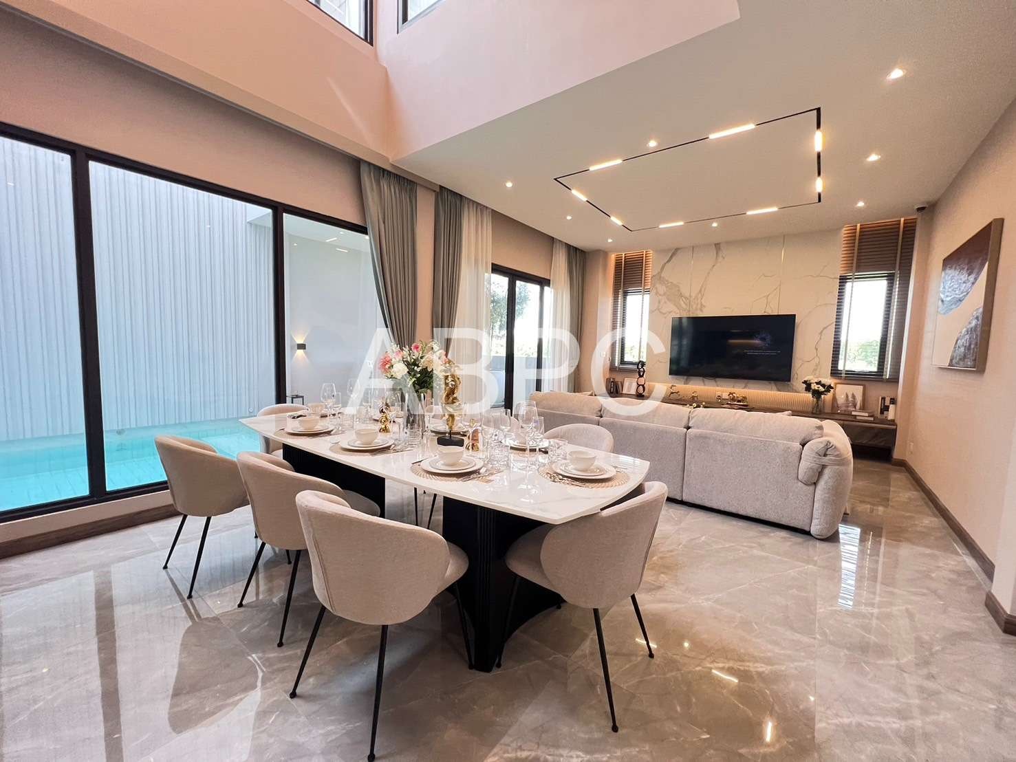 Luxyry Pool villa 4Th Floor 4 Bedrooms 5 Bathrooms in Jomtien photo 12