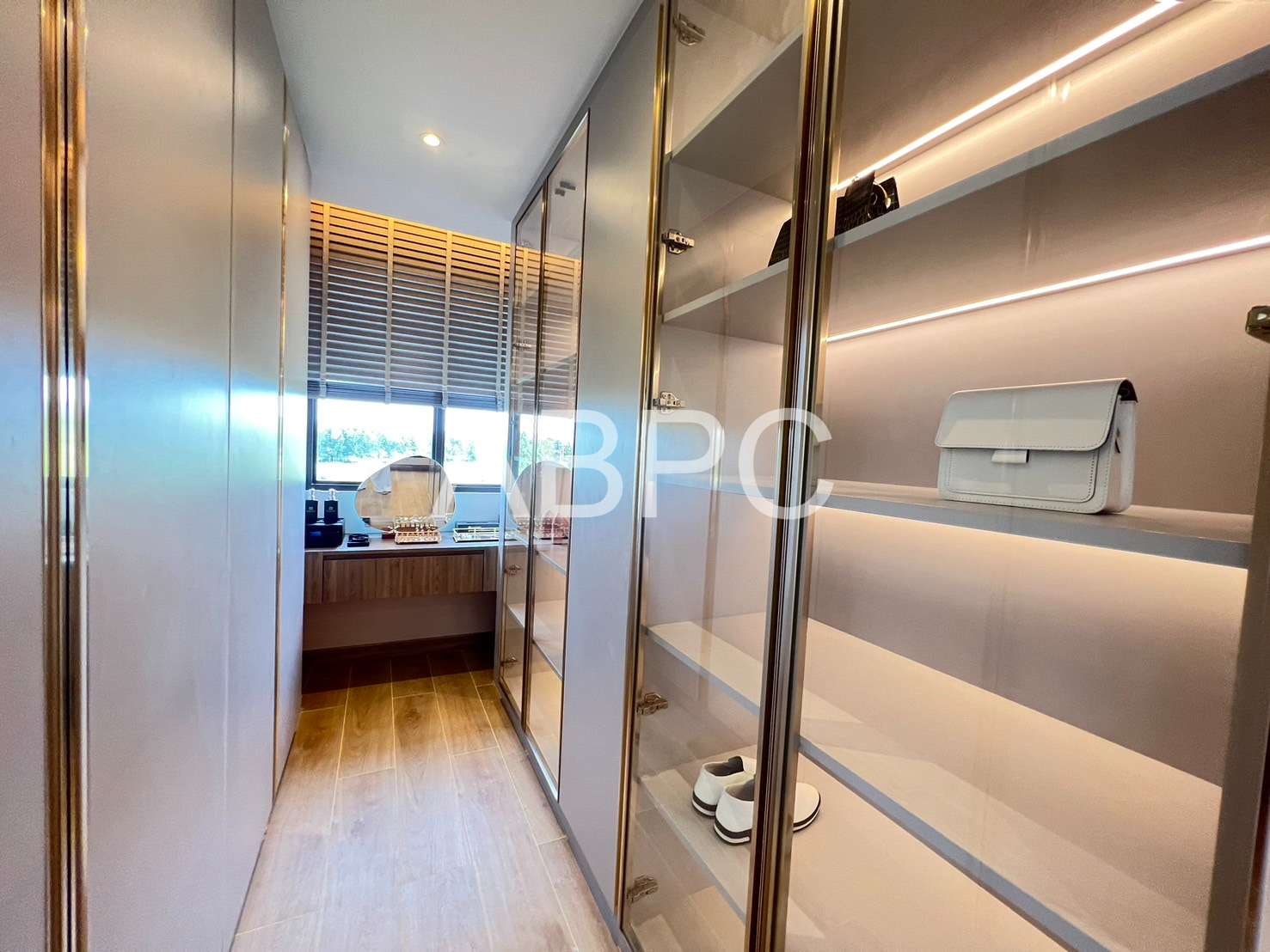 Luxyry Pool villa 4Th Floor 4 Bedrooms 5 Bathrooms in Jomtien photo 9