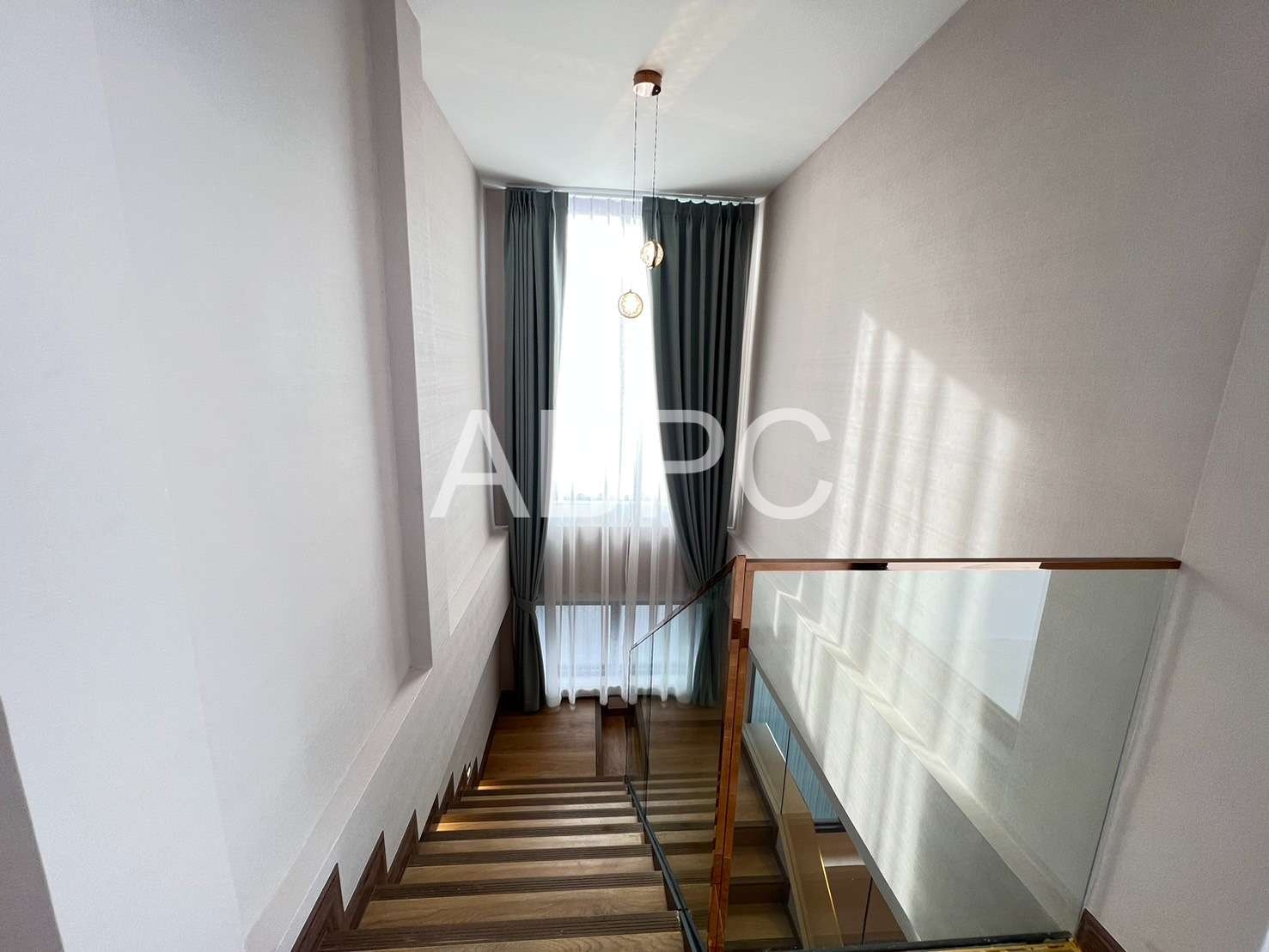 Luxyry Pool villa 4Th Floor 4 Bedrooms 5 Bathrooms in Jomtien photo 18