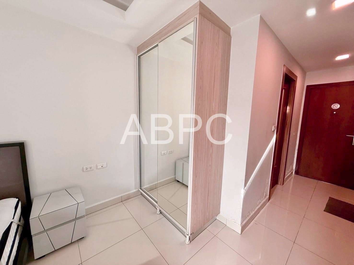 Corner Unit Pool View Studio Condo In Jomtien photo 8