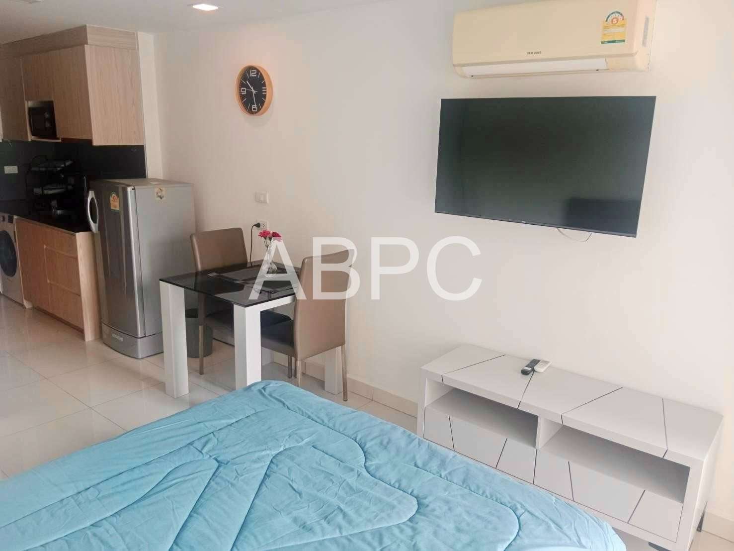 Corner Unit Pool View Studio Condo In Jomtien photo 6