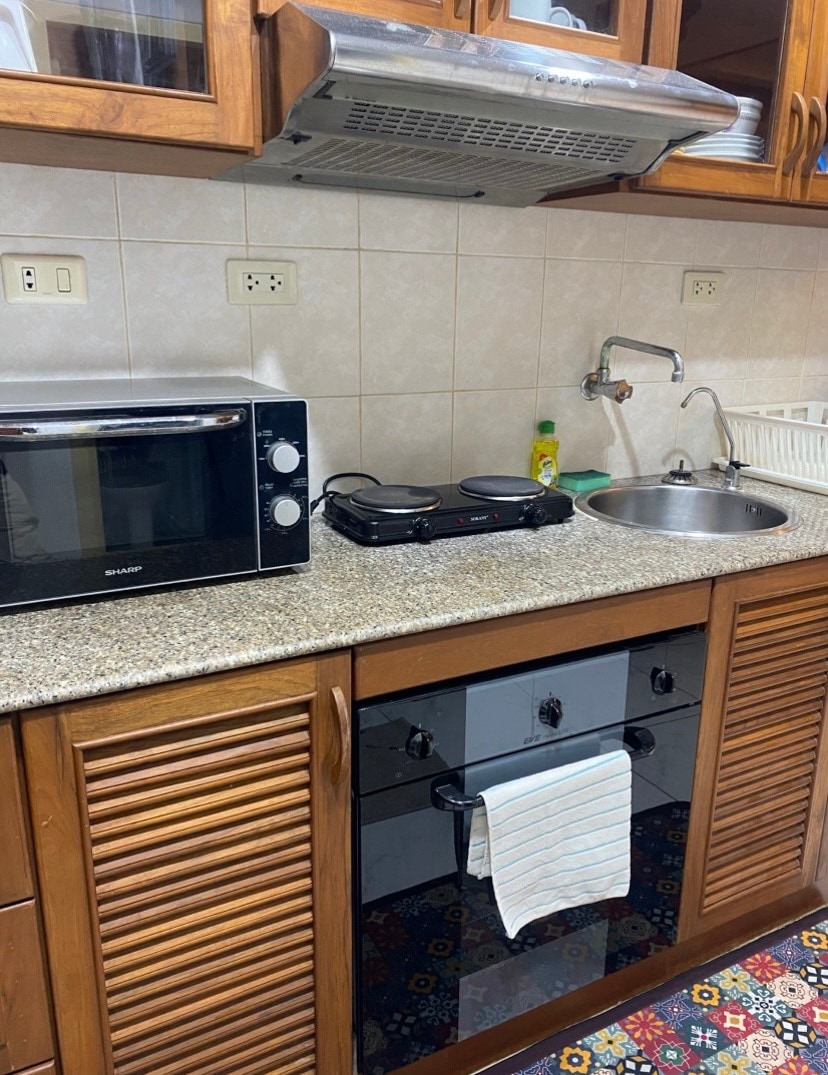 Large West Facing Studio Condo In Central Pattaya photo 9
