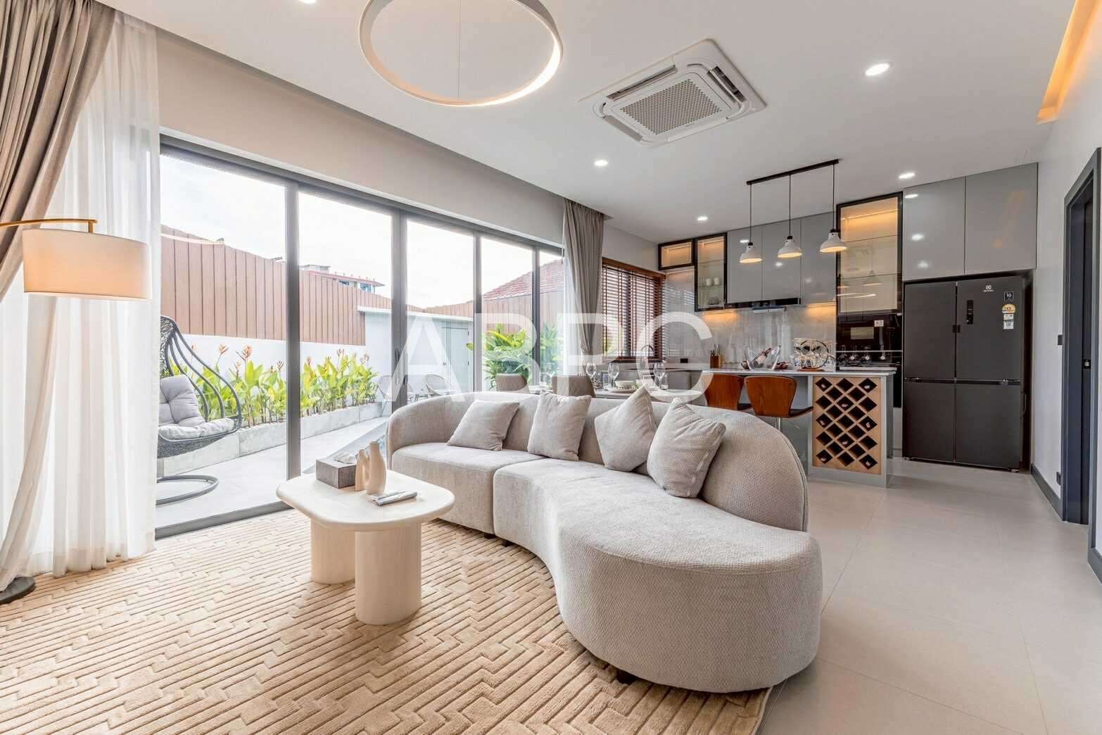 Modern style Single house Pool villa, Prime location in the heart of Central Pattaya photo 7