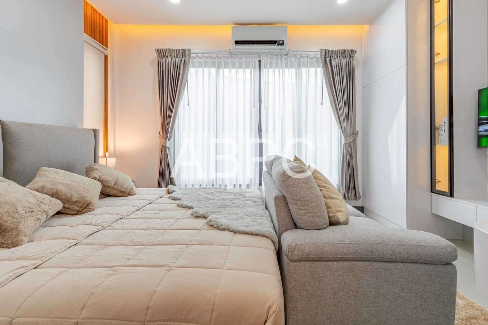 Modern style Single house Pool villa, Prime location in the heart of Central Pattaya photo 10
