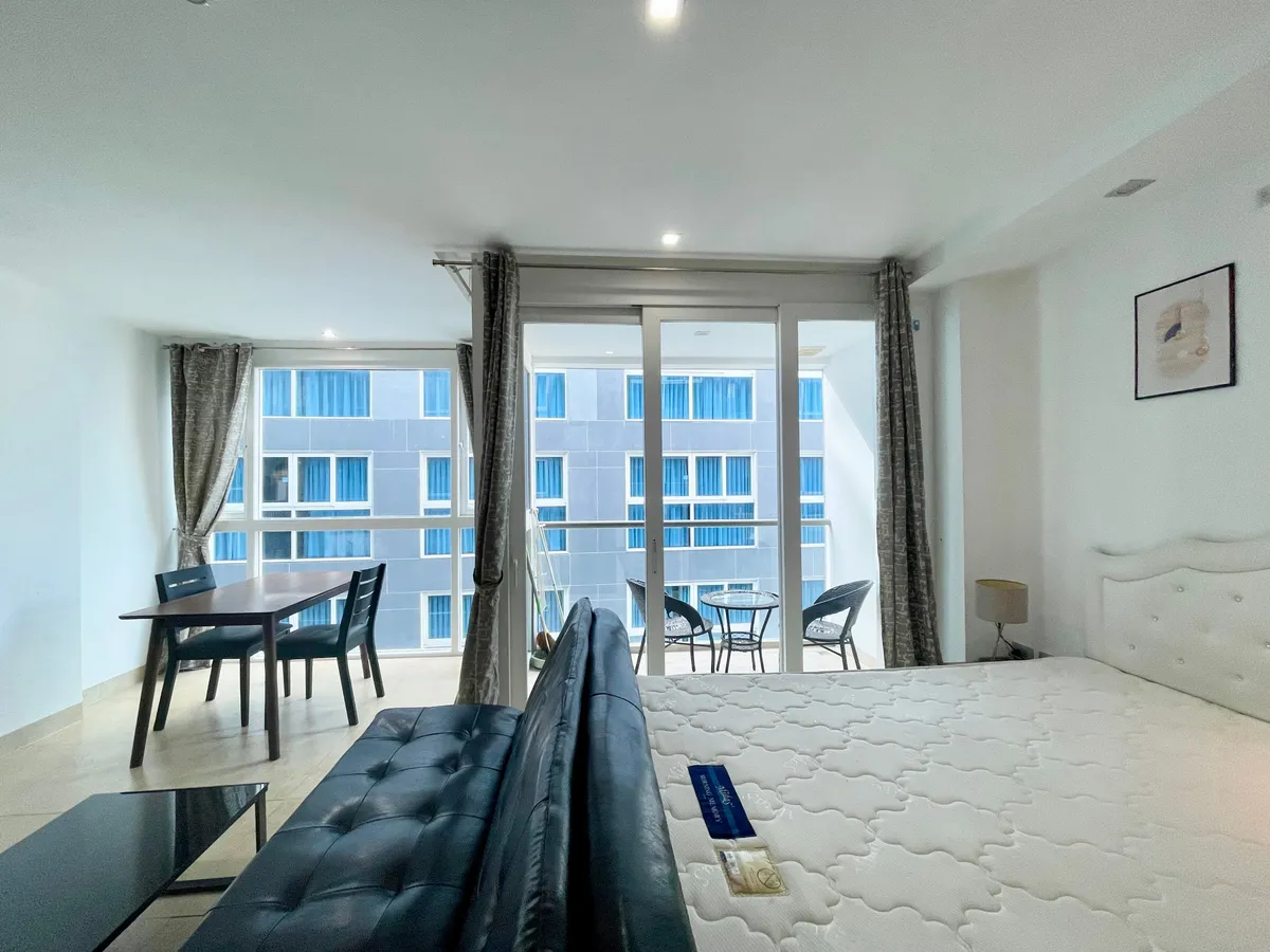 Centara Avenue Studio For Rent photo 21