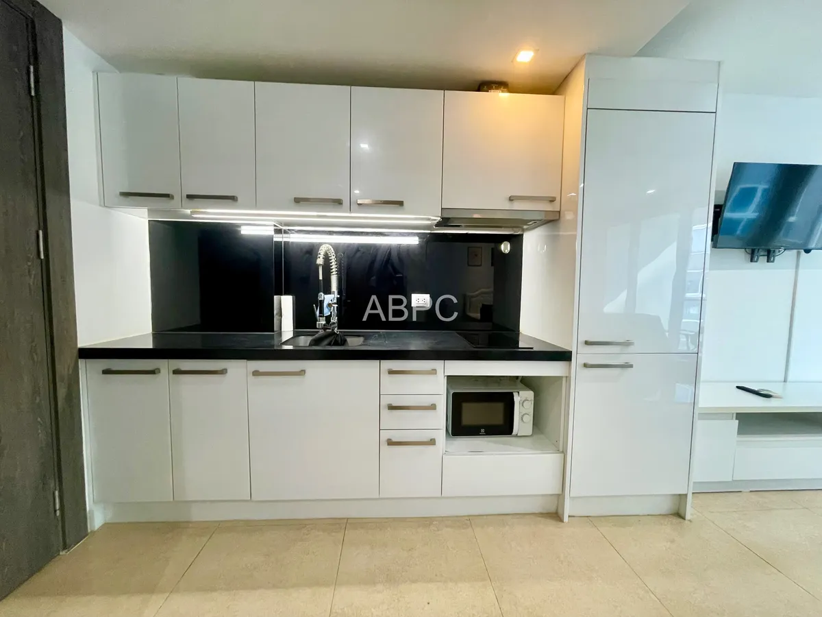 Centara Avenue Studio For Rent photo 10