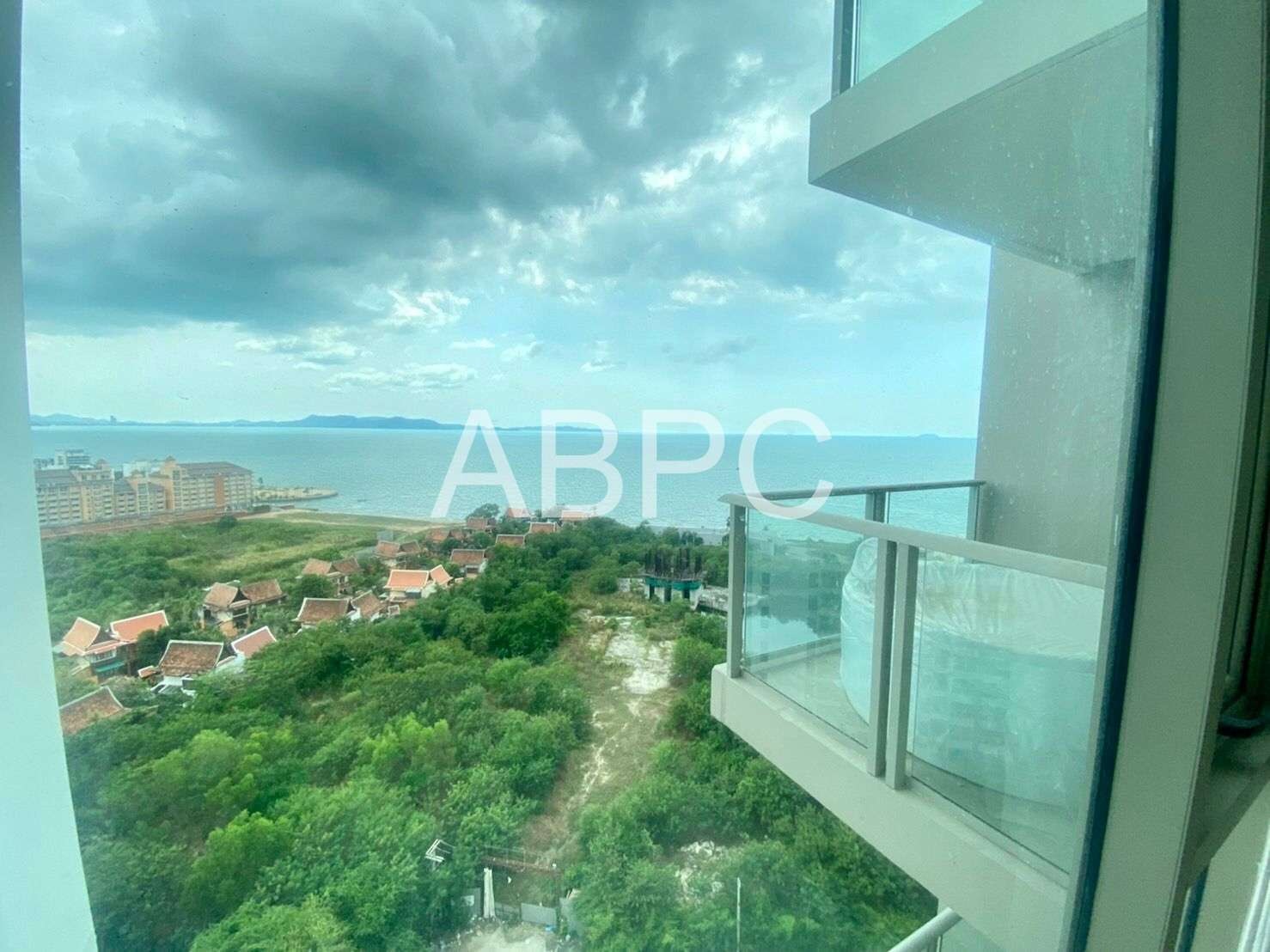 One Bedroom Condo For rent in Najomtien