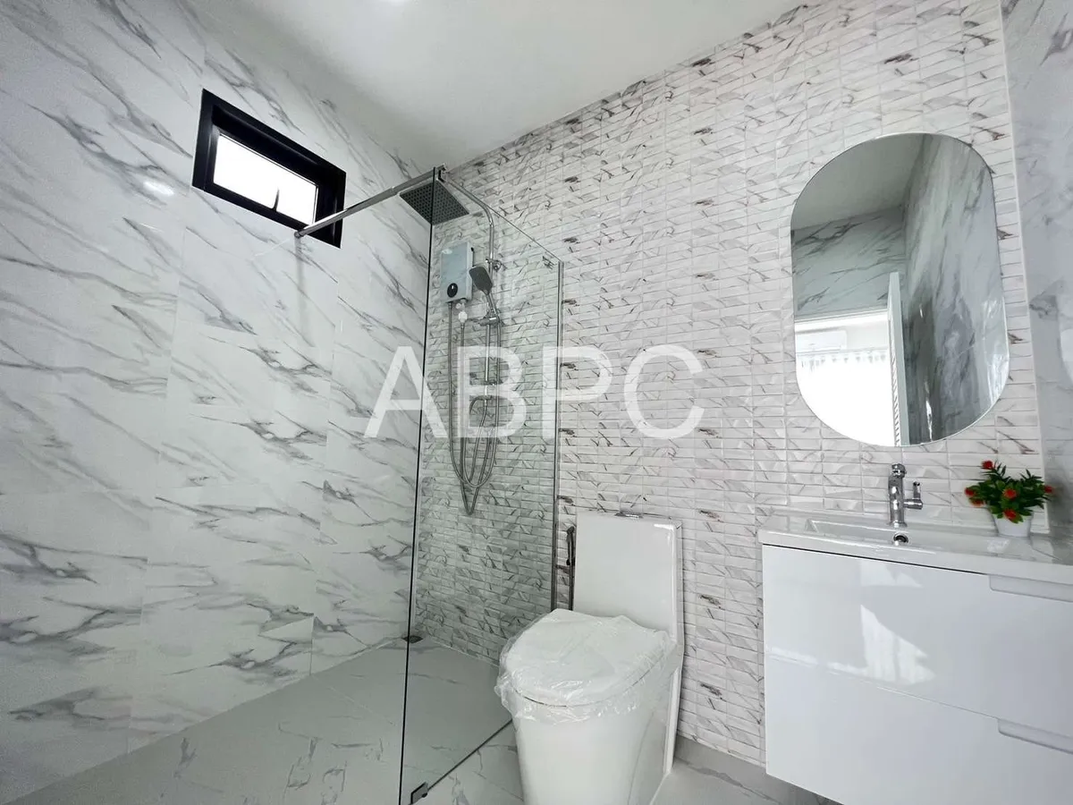 Moden Pool Villa 3 Bedrooms 3 Bathrooms in East Pattaya photo 13