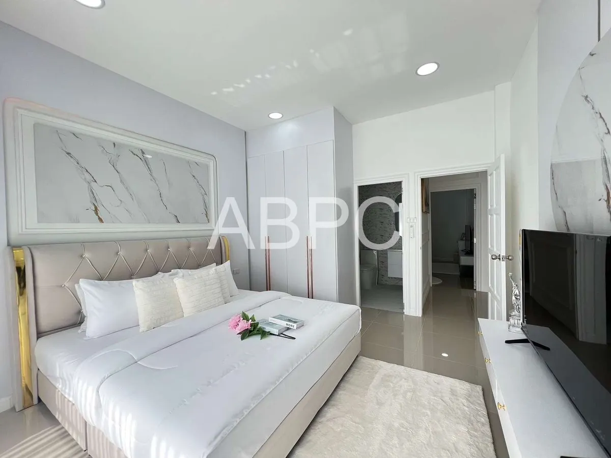Moden Pool Villa 3 Bedrooms 3 Bathrooms in East Pattaya photo 6