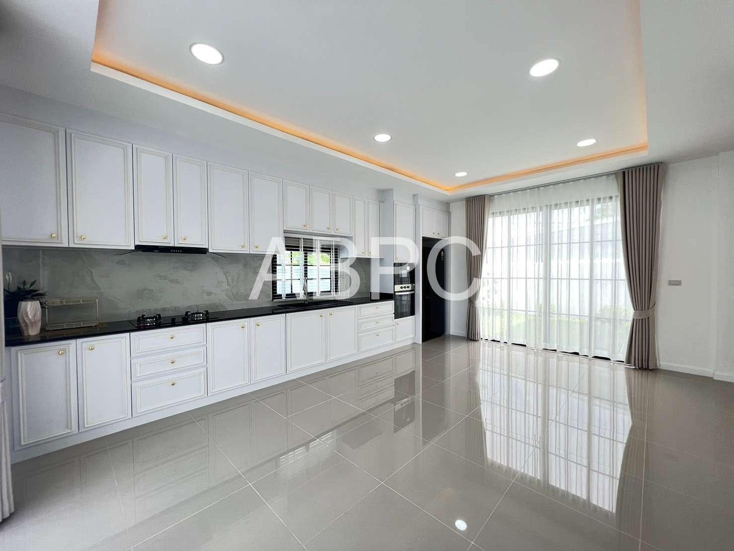Moden Pool Villa 3 Bedrooms 3 Bathrooms in East Pattaya photo 9