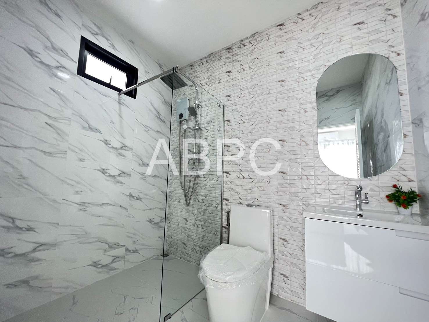 Moden Pool Villa 3 Bedrooms 3 Bathrooms in East Pattaya photo 13