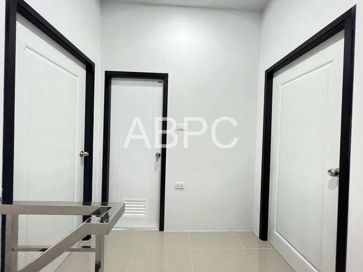 Brand New Modern 2 Bed 3 Bath Townhouse In East Pattaya photo 3