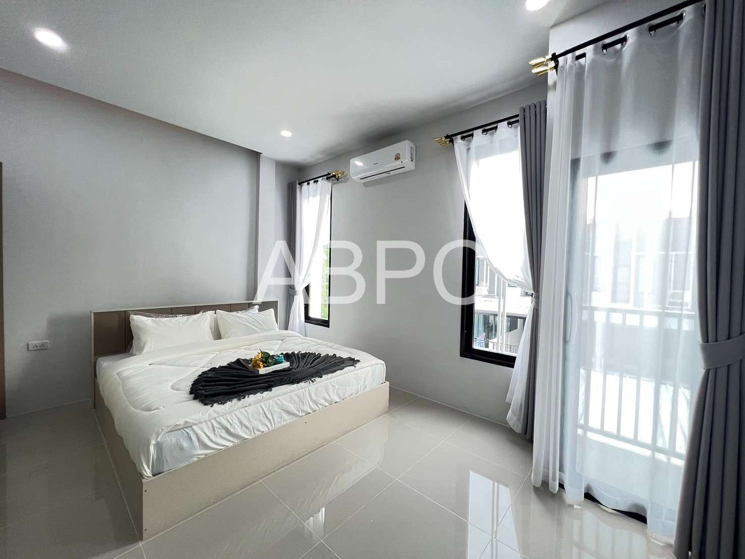 Brand New Modern 2 Bed 3 Bath Townhouse In East Pattaya photo 8