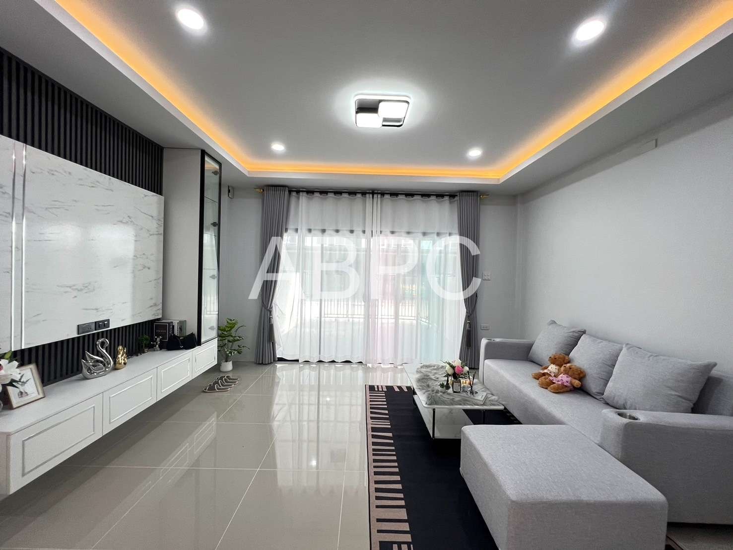 Brand New Modern 2 Bed 3 Bath Townhouse In East Pattaya photo 9