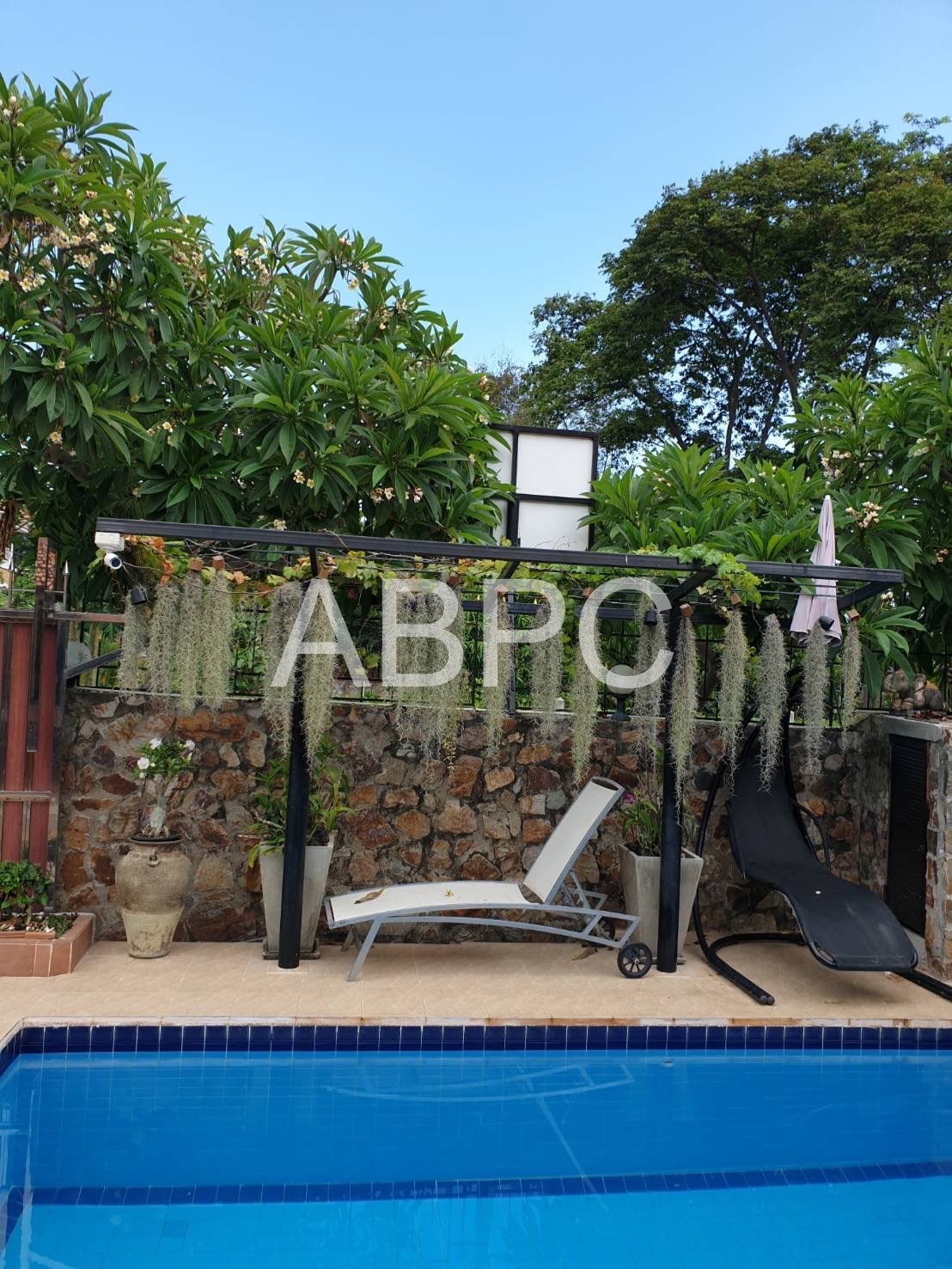 3 Bed Pool Villa in Pratumnak For Sale photo 4