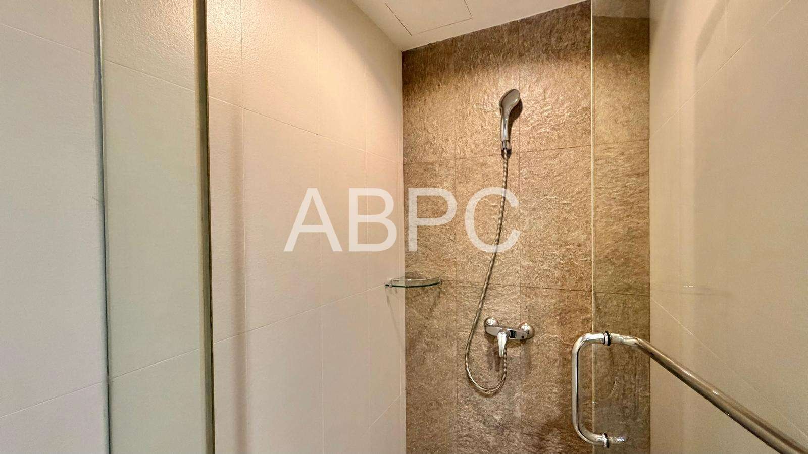 City View One Bedroom Condo For Rent In Prahtamnak photo 9