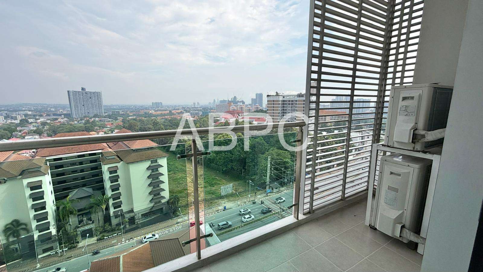 City View One Bedroom Condo For Rent In Prahtamnak photo 10