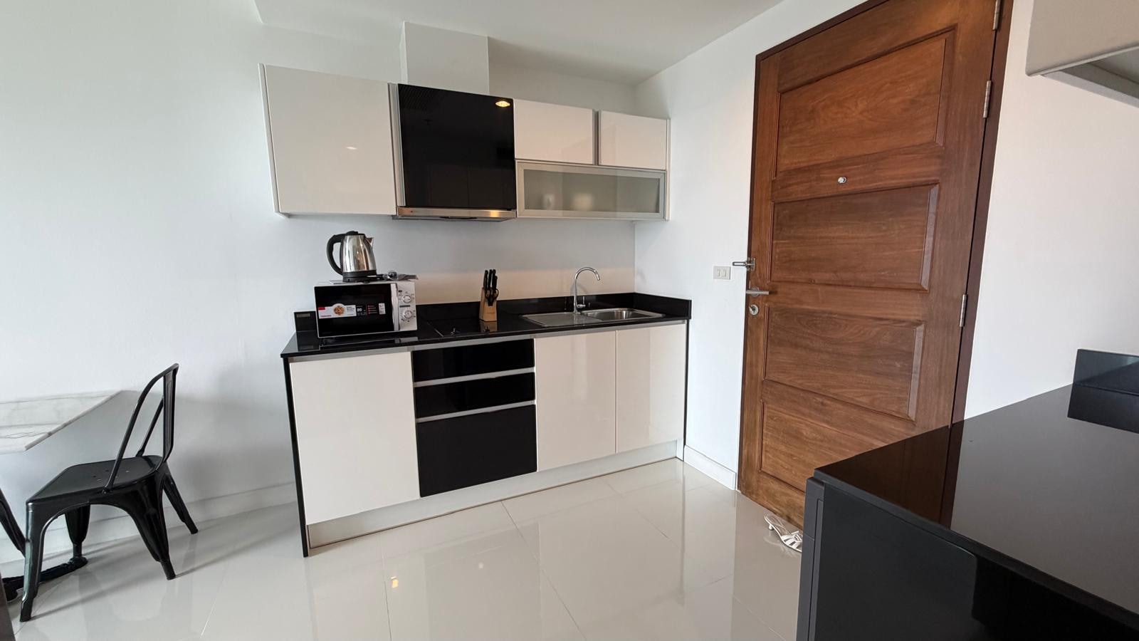 One Bedroom Condo For Rent In Prahtamnak photo 25