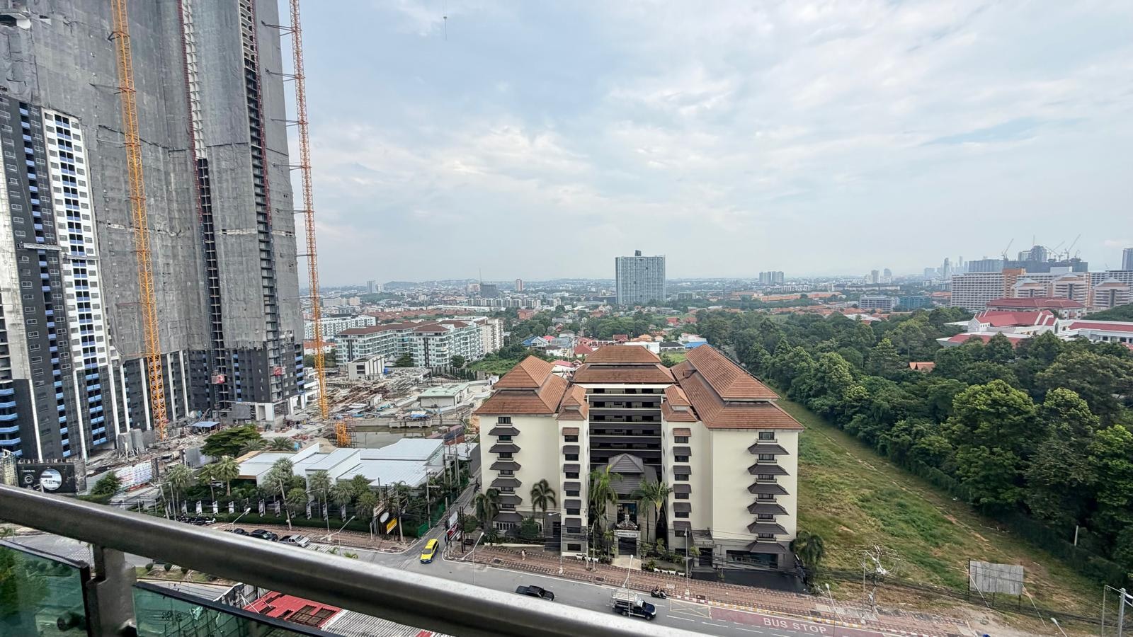 One Bedroom Condo For Rent In Prahtamnak photo 30