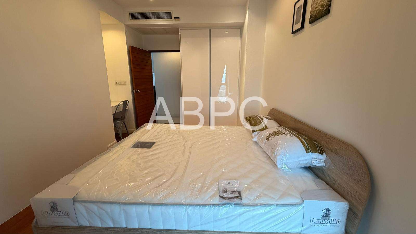 One Bedroom Condo For Rent In Prahtamnak photo 14