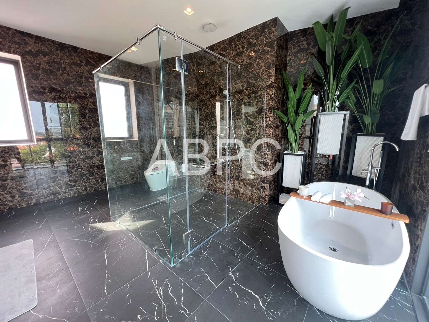 Luxury Pool Villa 4-story house 7 Bed 9 Bath in Pratumnak photo 16