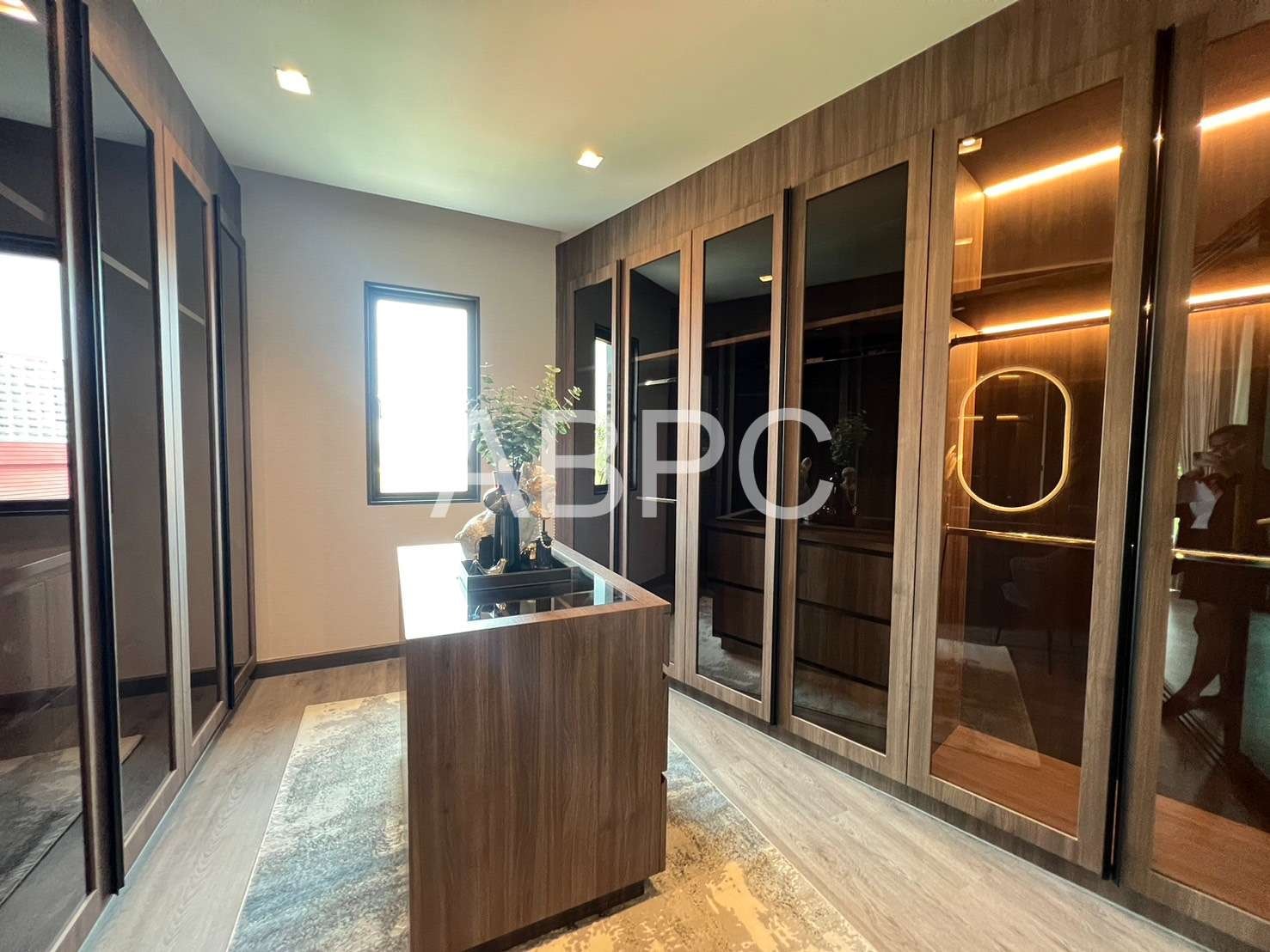 Luxury Pool Villa 4-story house 7 Bed 9 Bath in Pratumnak photo 6