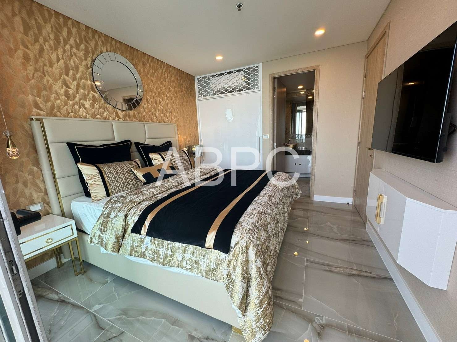 Private Pool One Bedroom Condo For Sale IN Jomtien photo 10