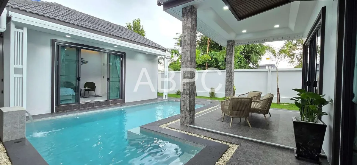 Pool Villa 4 Bedrooms 4 Bathrooms in Mapprachan