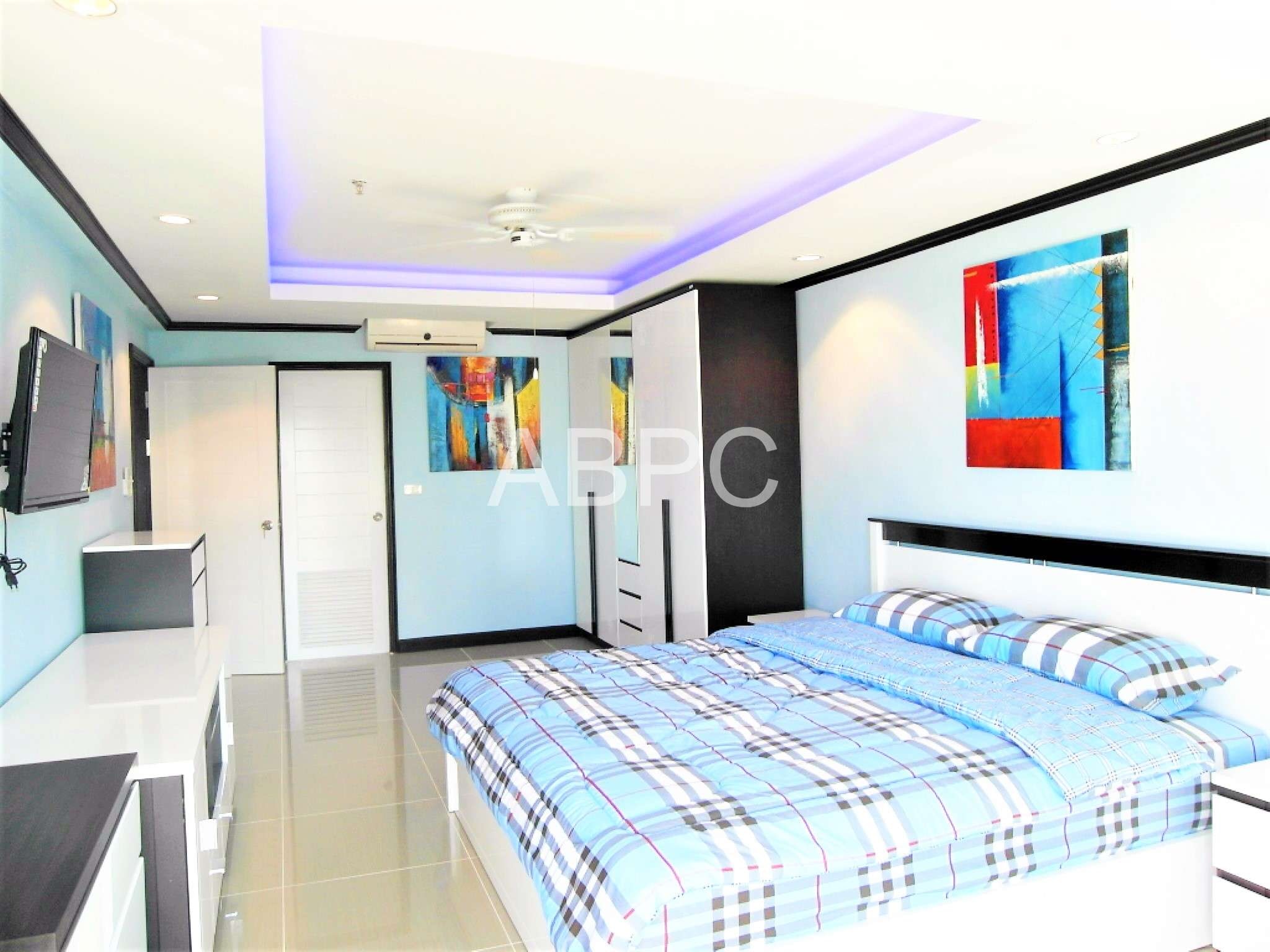 Spacious 1 bedroom 1 bathroom in Jomtien for Sale/Rent photo 6