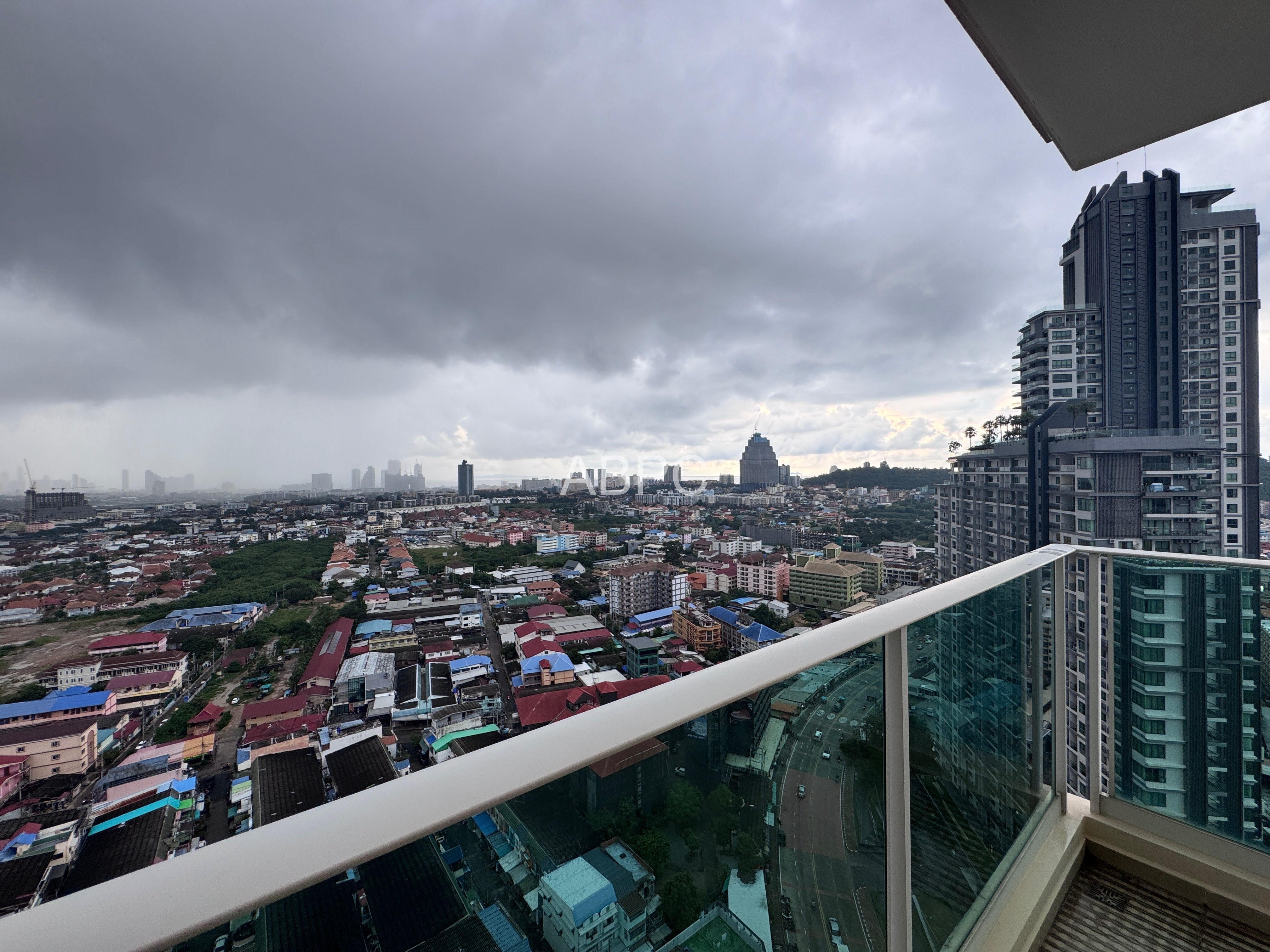 1 Bedroom 1 Bathroom City Garden Tower