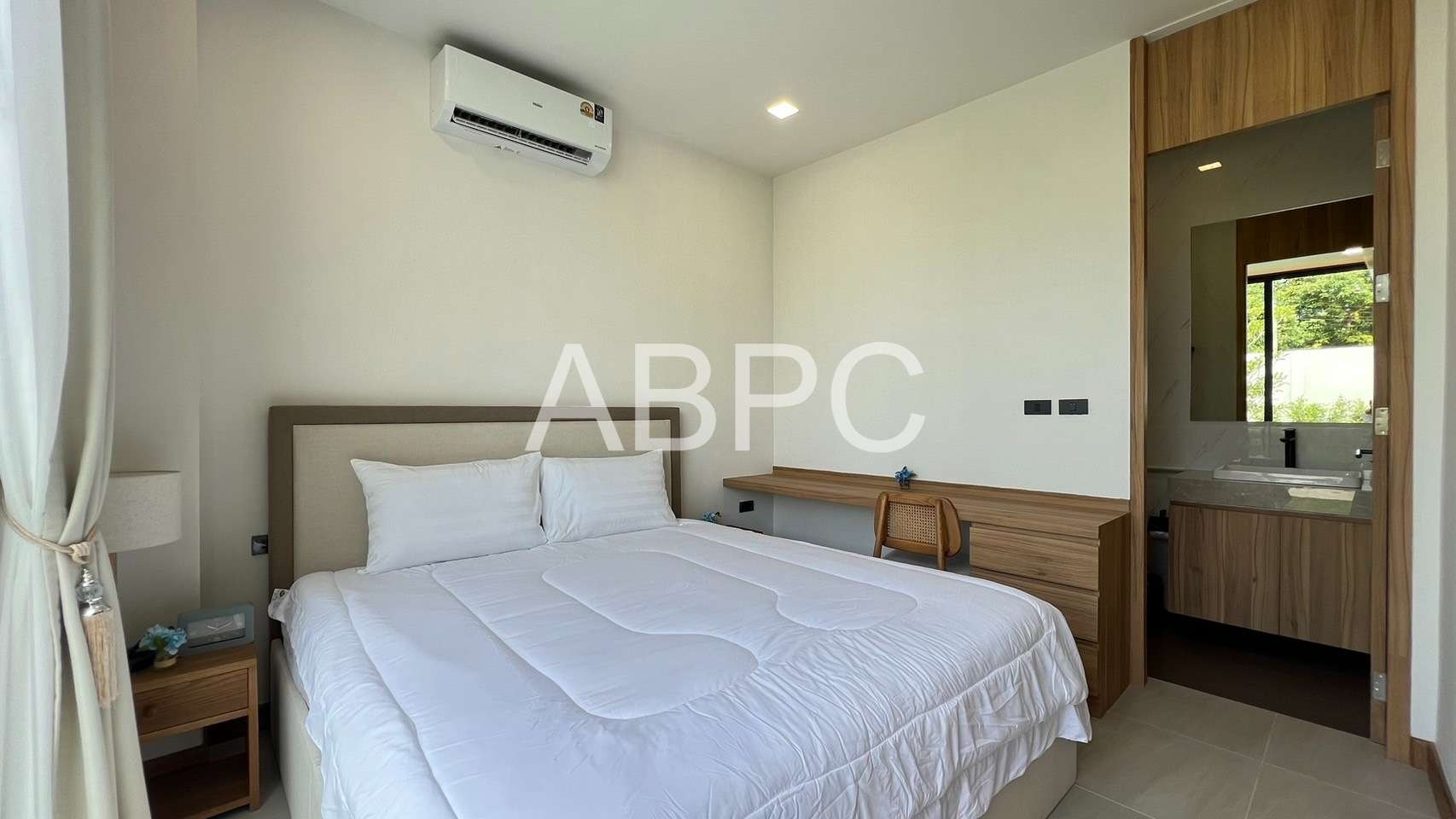 Luxury pool villa 3 Bedrooms 4 Bathrooms in Mapprachan photo 12