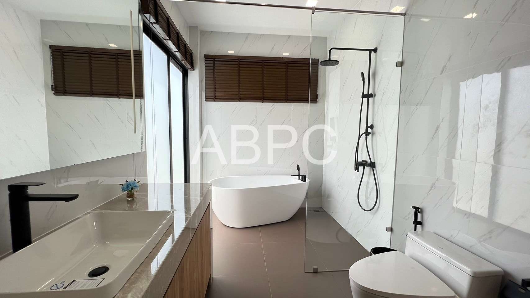 Luxury pool villa 3 Bedrooms 4 Bathrooms in Mapprachan photo 23