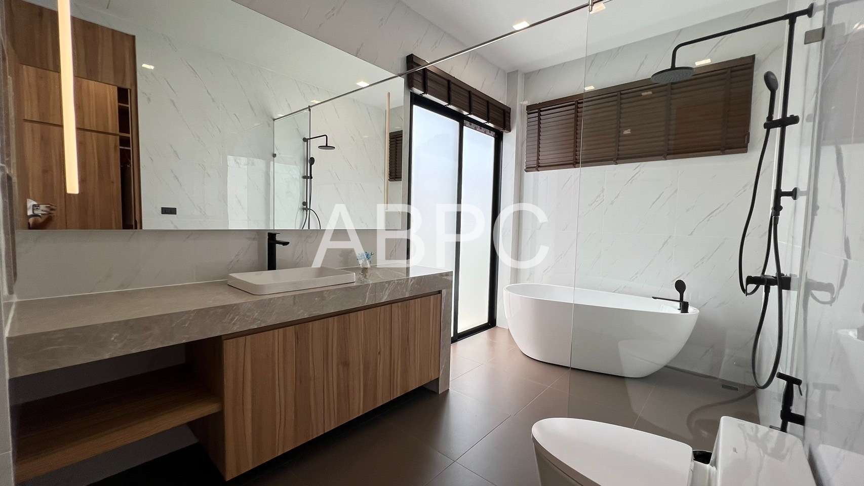 Luxury pool villa 3 Bedrooms 4 Bathrooms in Mapprachan photo 5