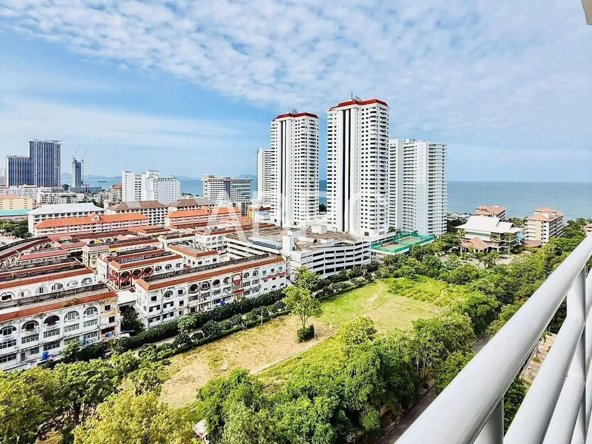 View talay 5D 1 Bedroom 1 Bathroom in Jomtien