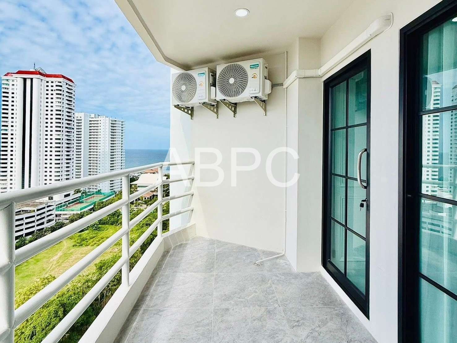 View talay 5D 1 Bedroom 1 Bathroom in Jomtien photo 3
